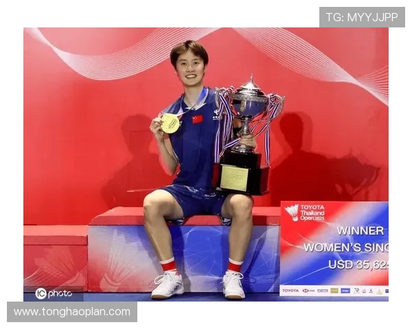 陈雨菲直落两局胜李美妙 晋级全英四强